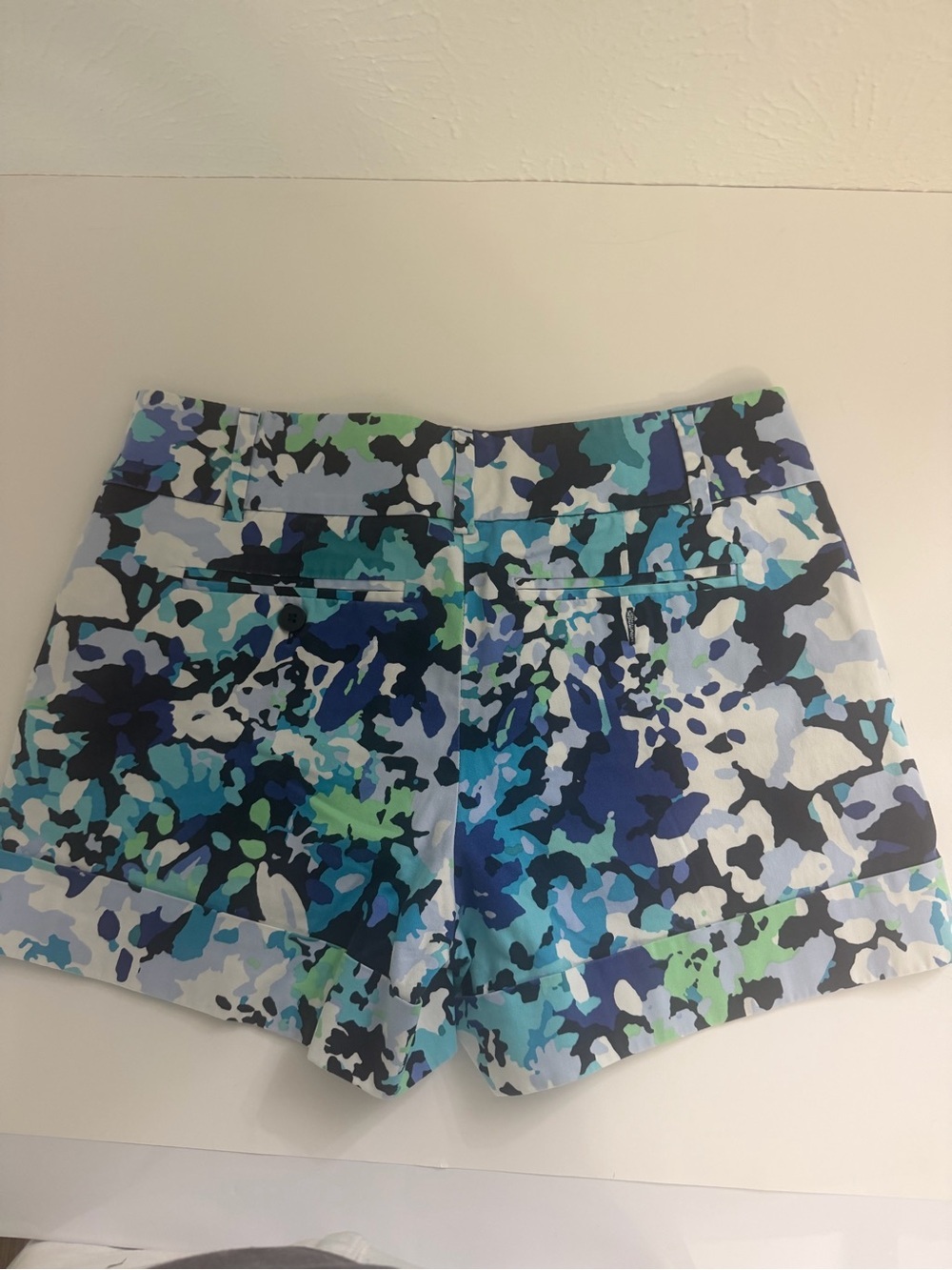 7th Avenue Women’s Floral Print Shorts Size 4 - Picture 3 of 9